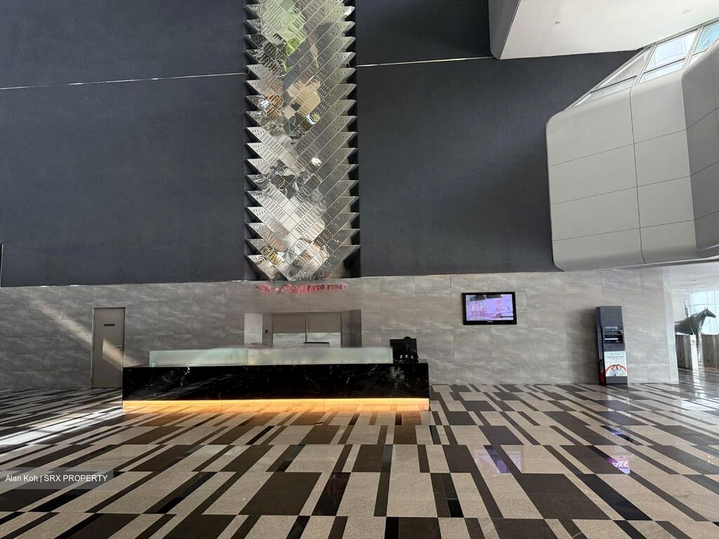 Concourse Skyline (D7), Office #451579371